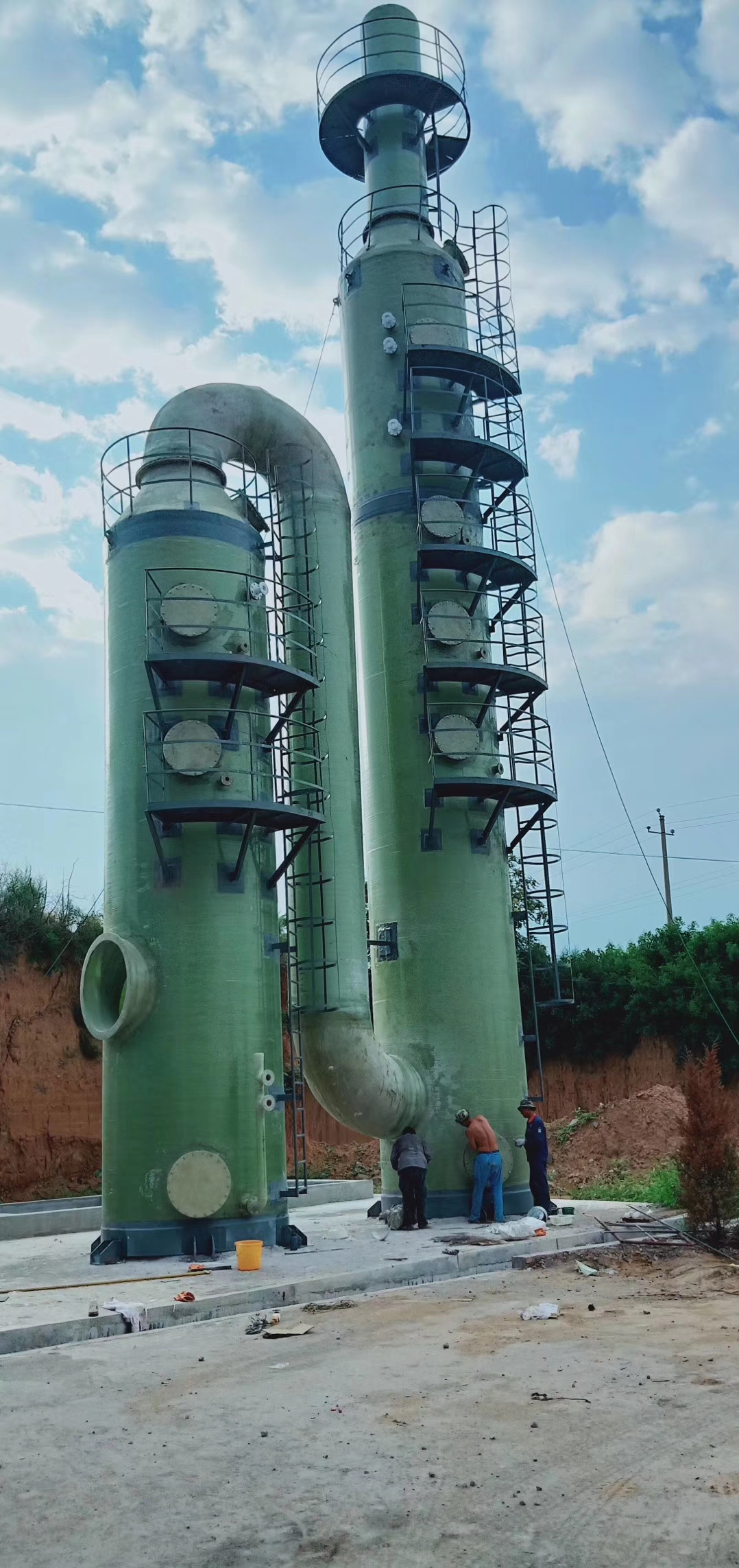 臨夏磚窯玻璃鋼脫硫塔工程施工廠家-加工安裝定做