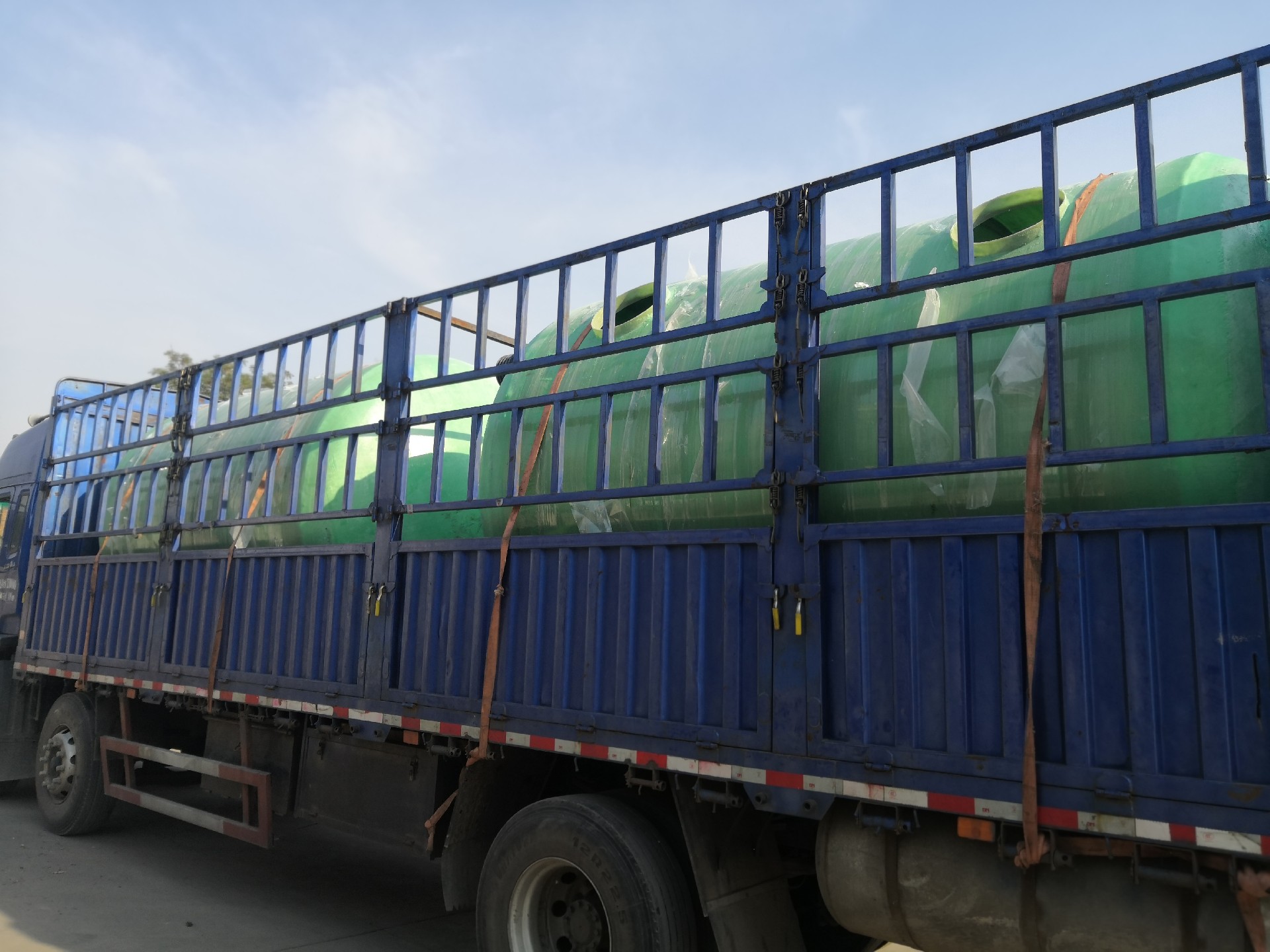 臨河纏繞玻璃鋼化糞池公司品牌設備-廠家直銷價格